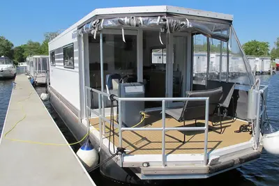 Image de Houseboat for 4 guests with 25m² in Hennigsdorf (264977)