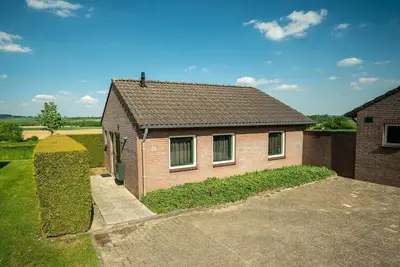Image de Bungalow indépendant, à 8 km. du Drielandenpunt