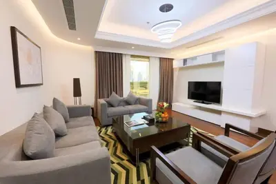 Image de 2 Bedroom Apartment Near Financial Centre Metro