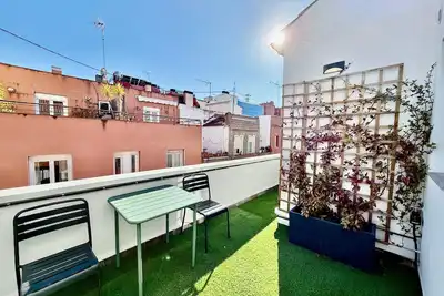 Image de Studio with terrace