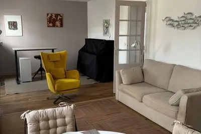 Image de Appartement 70 m² en centre-ville, 2 chambres, cuisine équipée, WiFi, non fumeur, animaux non admis.