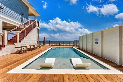 Image de Neap Tide *Brand New* Six-Bedrooms Six Bath Private Home, Pool, and Hot Tub