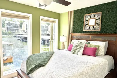 Image de Boho Flamingo-Pools, Hot Tub, Pet Friendly