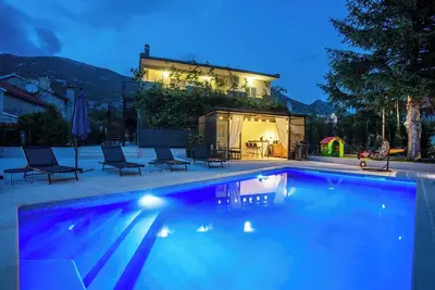 Image de New apartment MaLa for 6 with a private pool!