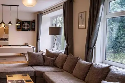 Image de Cross Lane Cottage - Luxury Group Hot Tub Stay