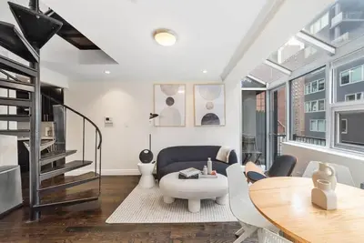 Image de Chelsea Vista Ii by Rove Travel | Ph with Rooftop