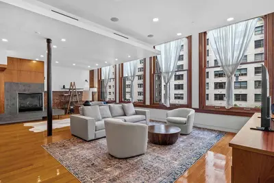 Image de Rialto Vi by RoveTravel|3br Expansive Mega Loft