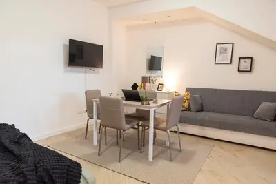 Image de R2 Studio Apartment With Patio And Garden