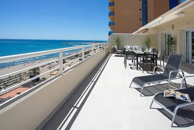Image de Exclusive penthouse in fuengirola beach. Corales