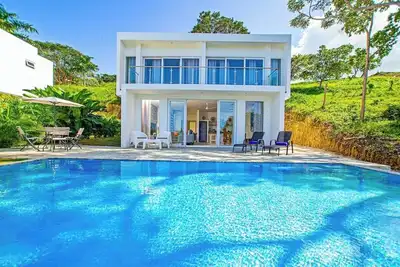 Image de V18b Margarita · Elegant 2-level villa equipped w/ all essentials