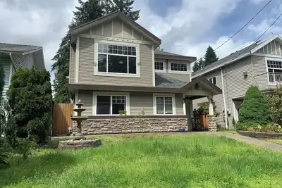 Image de Coquitlam Centre Mall 2 Bed 1 Bath in a Shared House