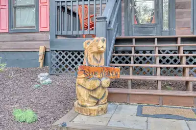 Image de Come for the beauty of the mountains and enjoy the peace and tranquility there.