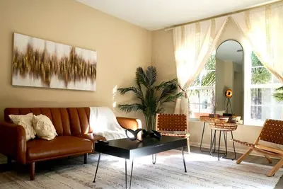 Image de Spacious 2-Br Apt 10min to Disneyland