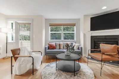 Image de Fremont 3 Bed 3 Bath Townhome with Private Patio