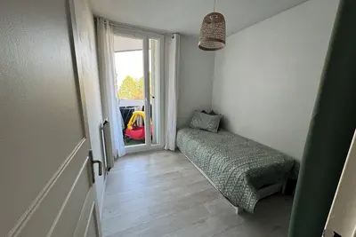 Image de Appartement Lumineux 2 Chambres 6 Couchages à 10 min de la Gare Rer