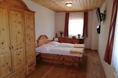 Image de Family room, shower or bath, Wc, mountain side - Hotel Stoichart