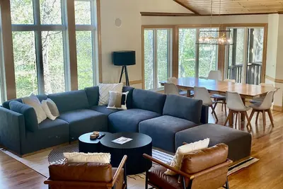 Image de Unwind: Spacious Golf & Family Getaway w/ Hot Tub & Sauna