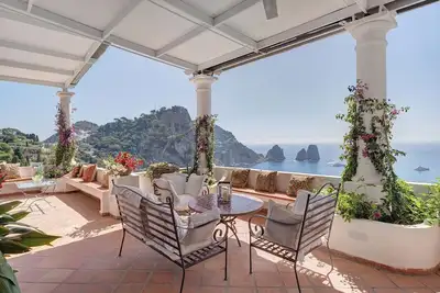 Image de Villa \"Bella Vista\" avec vue sur la mer, terrasse privée et Wi-Fi