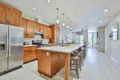 Image de GrandView- Spectacular 3Bdr/3. 5 Bath/Den Vacation Suite