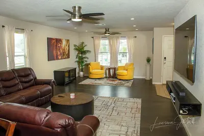 Image de Converse retreat just 19 minutes from Frost Bank Center