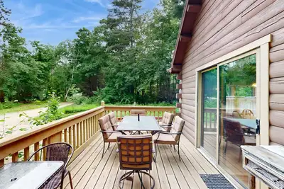 Image de Rustic 2-story cabin near Saco River w/ views & firepit