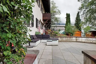 Maison de vacances 'Alpina Haus' avec vue sur les montagnes, terrasse privée et Wi-Fi