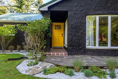 Image de Atomic Ranch - Mcm One Level in Olivebridge. Great Outdoor Space!
