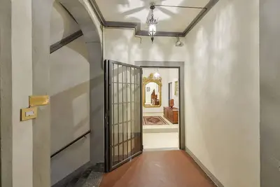 Image de Appartement à Florence avec 3 chambres à coucher, 7 couchages