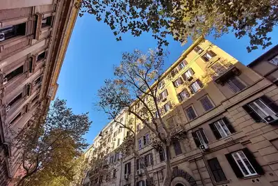Image de Appartement à Rome avec 3 chambres à coucher, 6 couchages