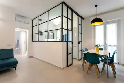 Image de Appartement à Milan avec 2 chambres à coucher, 4 couchages