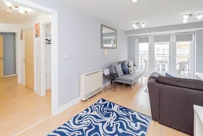 Image de Modern 2-Bedroom Apartment in Central Basingstoke walk to Festival Place & The Avil Theatre