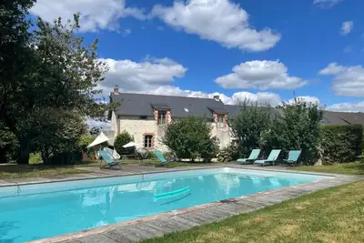 Image de Spacieuse Maison de Campagne Avec Piscine Chauffée 11/13 Personnes