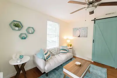 Image de Historic Uptown Vibes - 1/1 Apartment #3