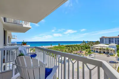 Image de Surf Side: 2 Br, 2 Ba Condominium in Palm Beach Shores, Sleeps 5