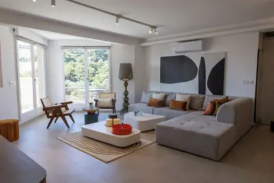 Image de Appartement 2 chambres avec une magnifique vue mer à Nice