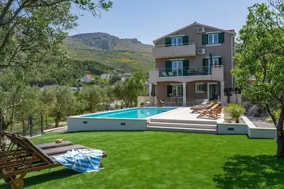 Image de New! Villa Mamma Mia, a 6-bedroom property with 40sqm heated pool