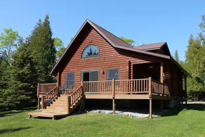 Image de Bass Cove Cottage on Drummond Island
