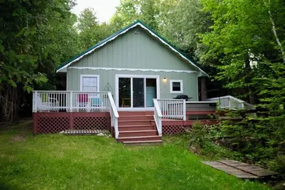 Image de Sturgeon Bay Chalet on Drummond Island