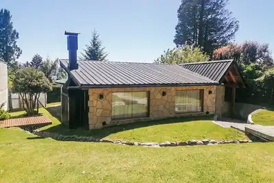 Image de Tranquility and comfort in Bariloche: bright refuge for up to 4 people