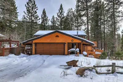 Image de Tahoe Forest Chalet – 3br House w\/ Forest & Mountain Views