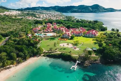 Image de Studio Avec Piscine et Plages Accessibles à Pieds
