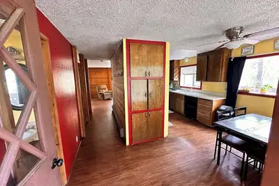 Image de Family and pet friendly cabin near Shaver Lake!