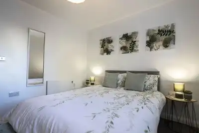Image de Stunning 2 Br Apartment in Portrush with Ps4