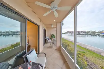 Image de First Floor Intra-Coastal Waterfront Condo\n