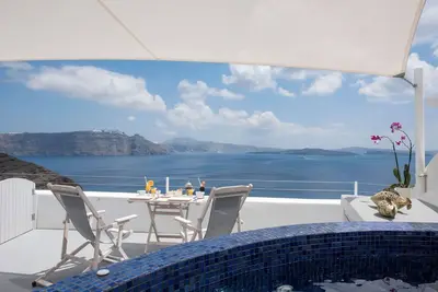 Image de Magnificent Santorini Villa | Villa Baretti | 1 Bedroom | Breathtaking Caldera and Views | Private Hot Tub | Oia