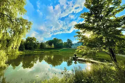 Image de Heaven on 5th, Luxury in the Canadian Countryside, 9 bedrooms, hot tub, and pool