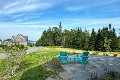 Image de Gorgeous Newly Built Home On Hillside Overlooking Southwest Harbor! ! ! -