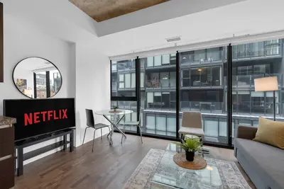 Image de Chic 1br - Lively King West - Downtown