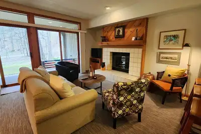 Image de Ski-in, Ski-out Condo at Nub's Nob Ski Resort near Harbor Springs & Petoskey