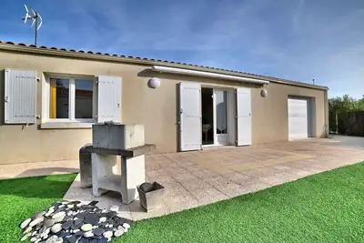 Image de Merveilleuse maison de vacances privée avec Wifi, Tv, terrasse, animaux admis et parking